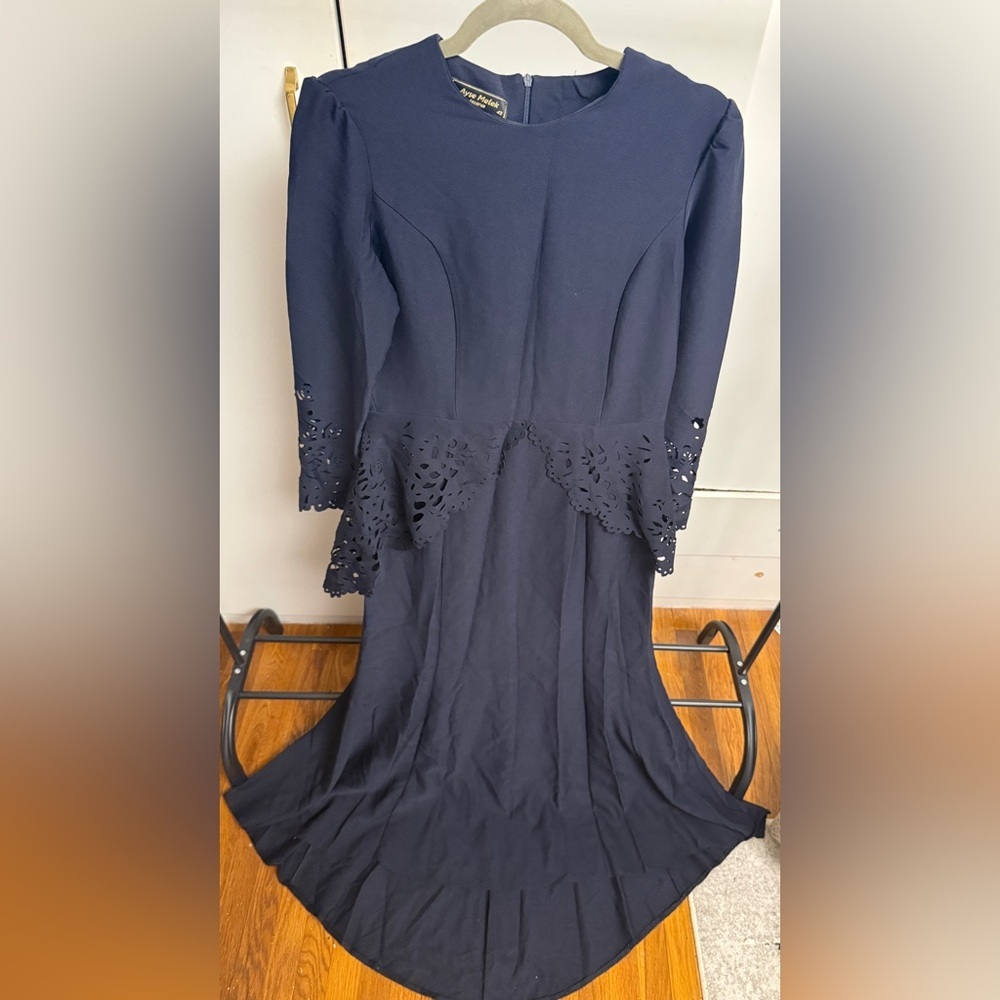 Elegant Navy Laser-Cut Peplum Dress - Women's Formal Dress Size 10/12 - Picture 2 of 9